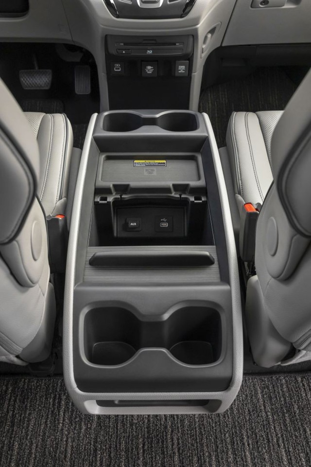 Honda Odyssey photo 98