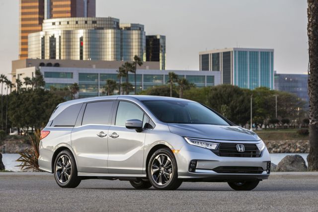 Honda Odyssey photo 3