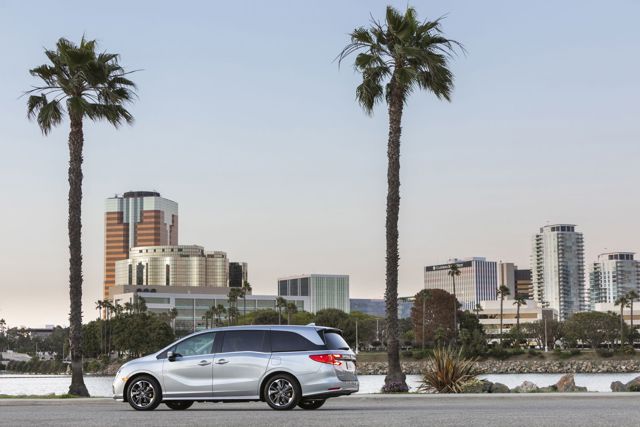 Honda Odyssey photo 6