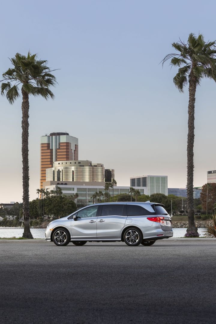 Honda Odyssey photo 7
