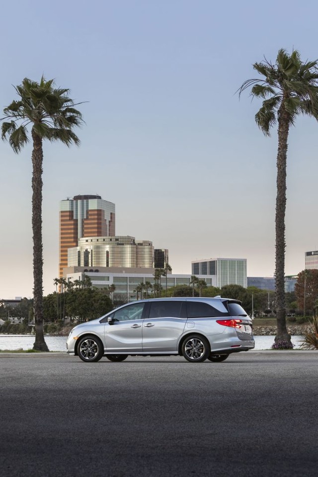 Honda Odyssey photo 7