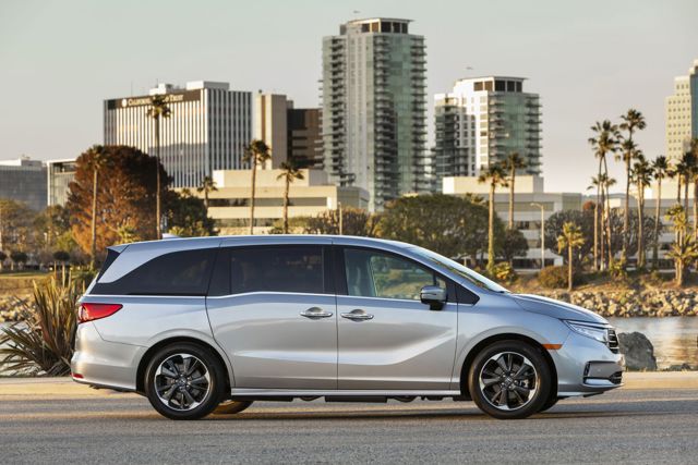 Honda Odyssey photo 9