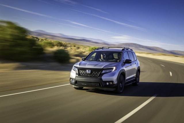 Honda Passport photo 10