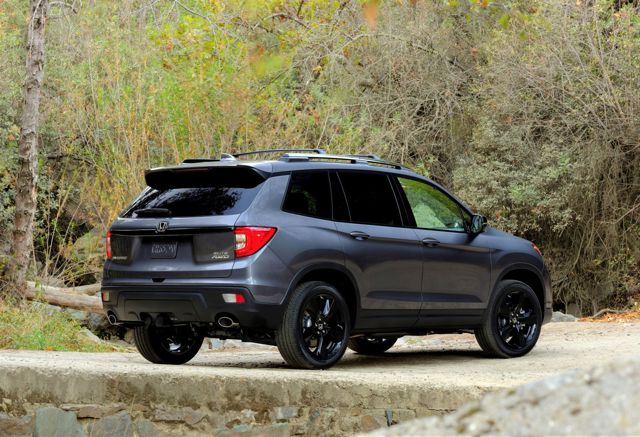 Honda Passport photo 14