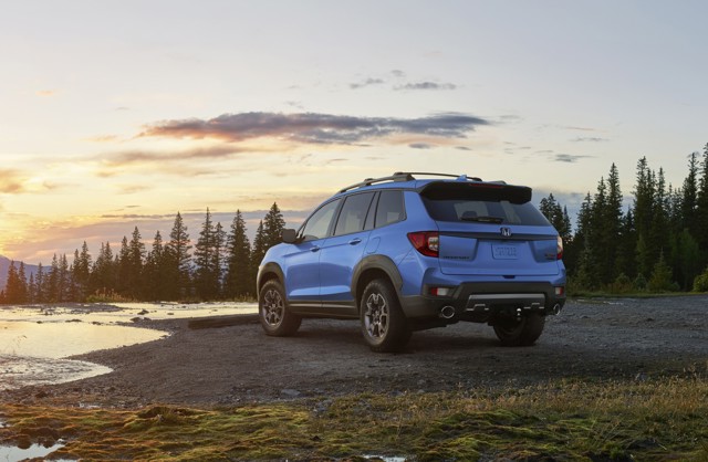 Honda Passport photo 2