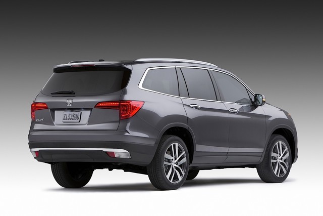 Honda Pilot photo 3
