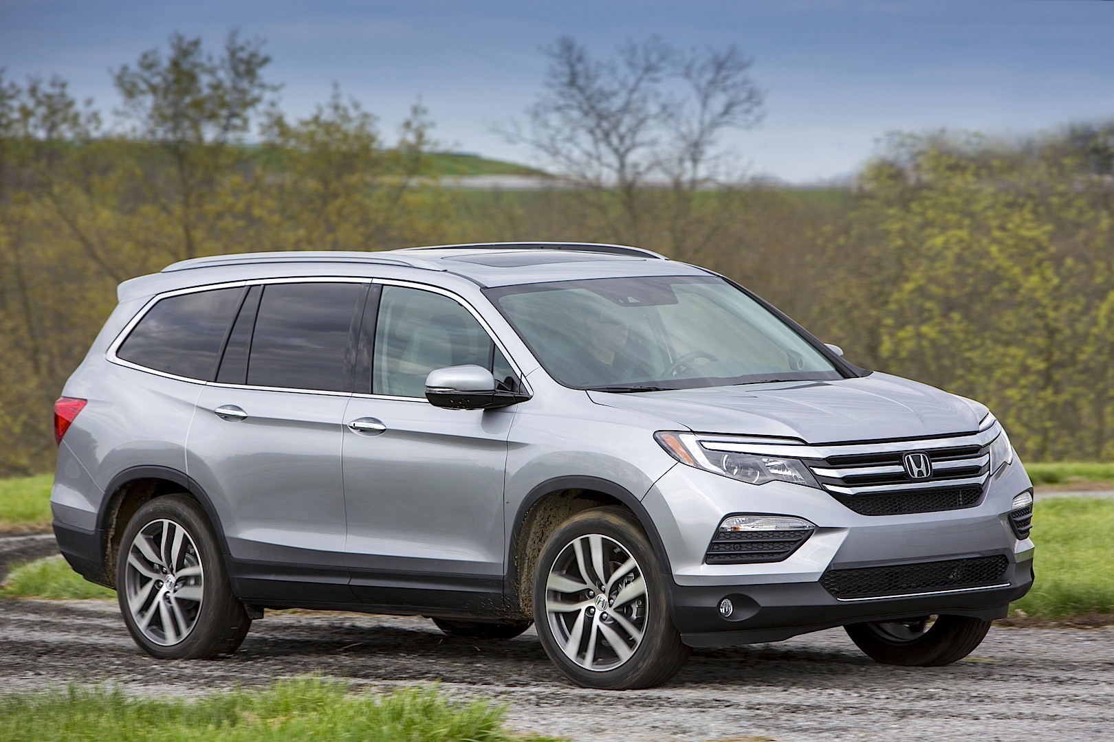 Honda Pilot photo 9
