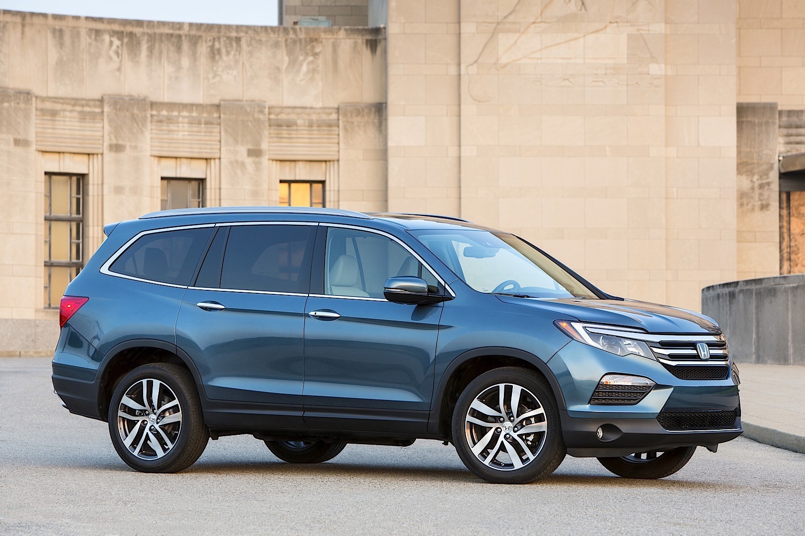 Honda Pilot photo 21