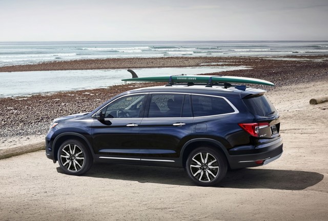 Honda Pilot photo 2