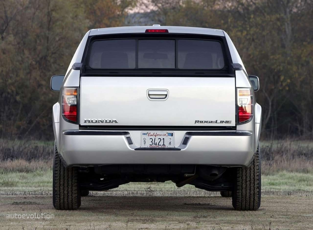 Honda Ridgeline photo 9