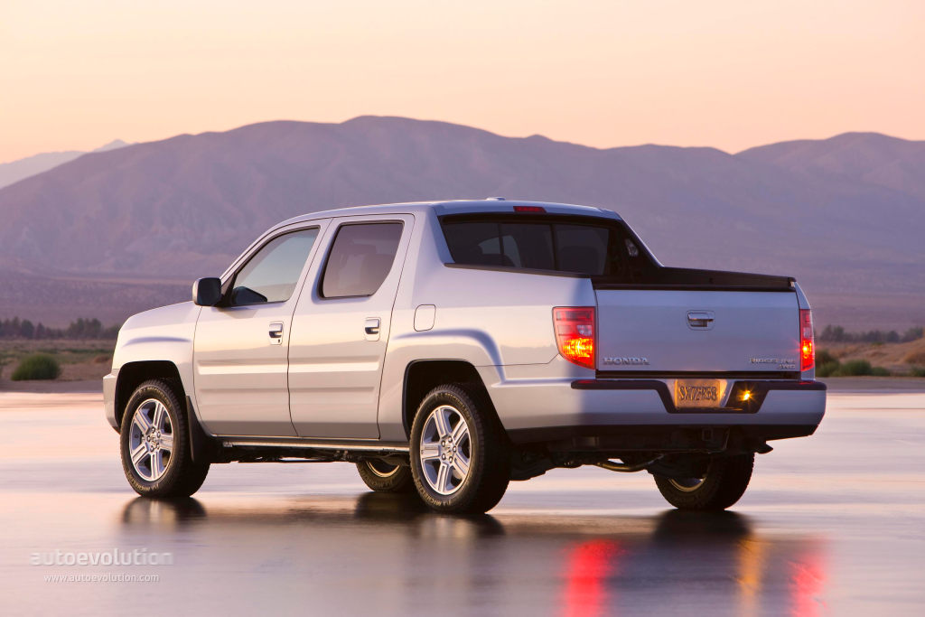 Honda Ridgeline photo 3