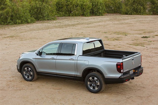 Honda Ridgeline photo 6