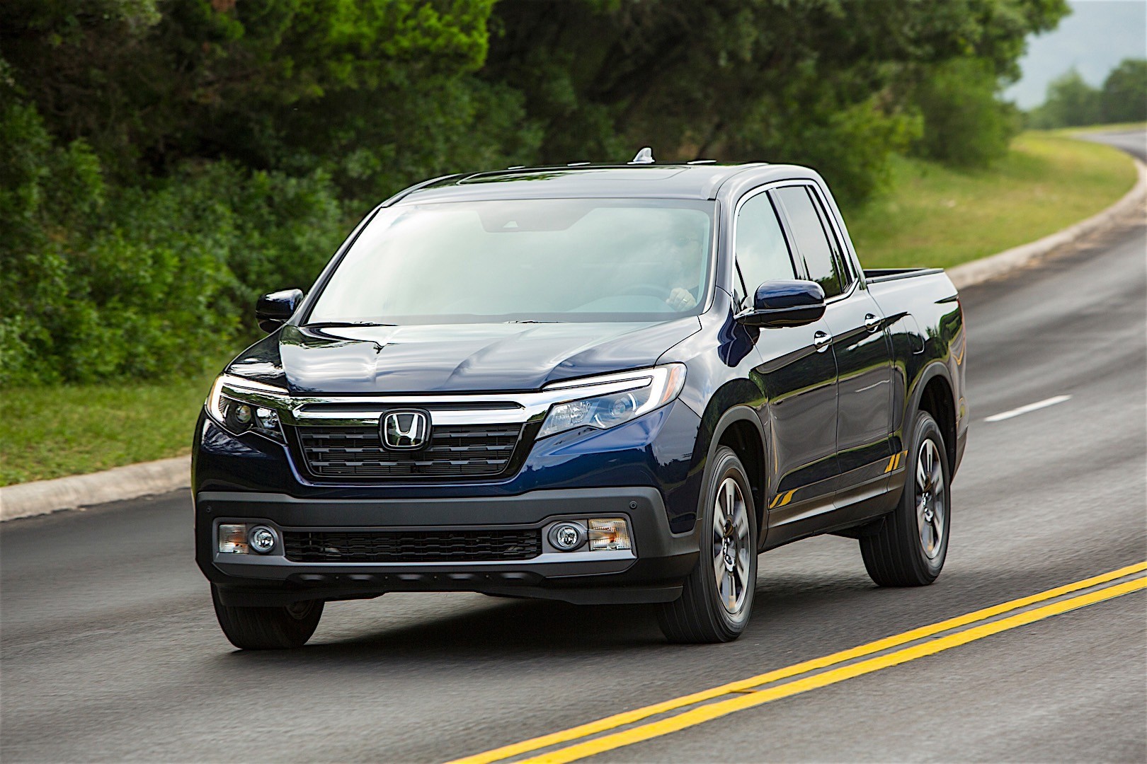 Honda Ridgeline photo 16