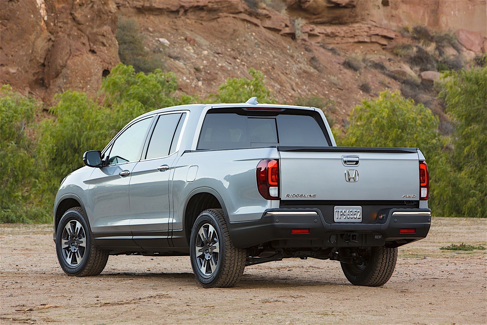 Honda Ridgeline photo 18