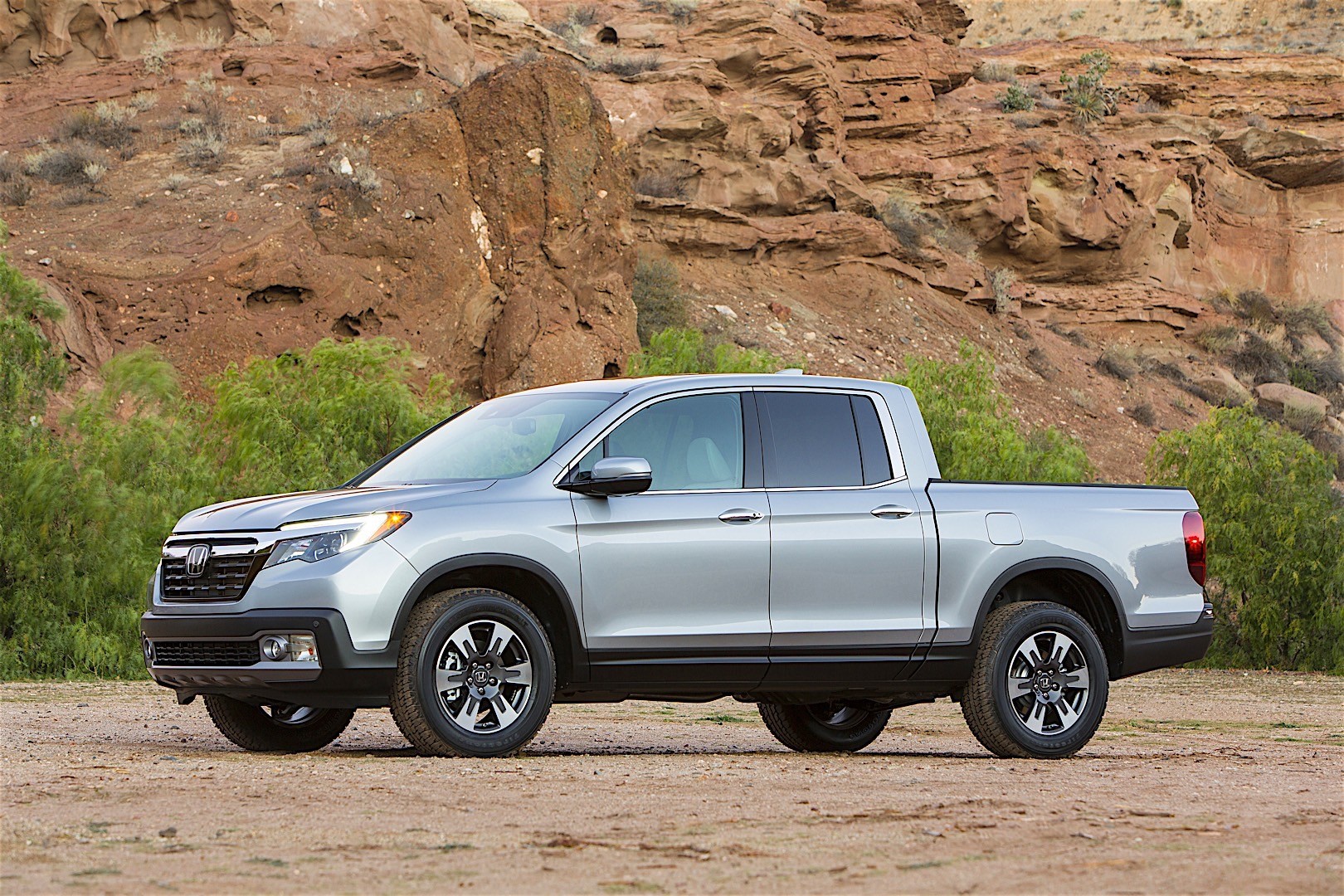 Honda Ridgeline photo 28