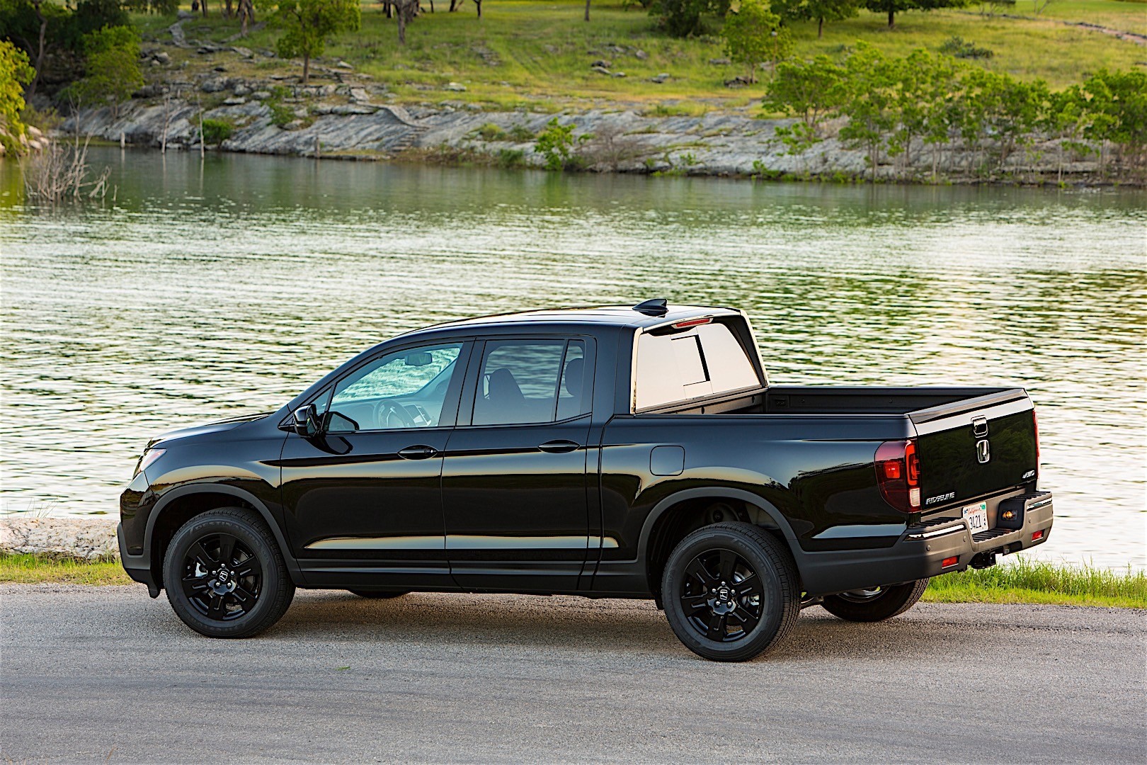 Honda Ridgeline photo 30