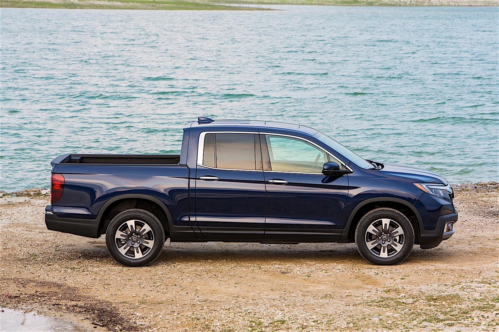 Honda Ridgeline photo 35