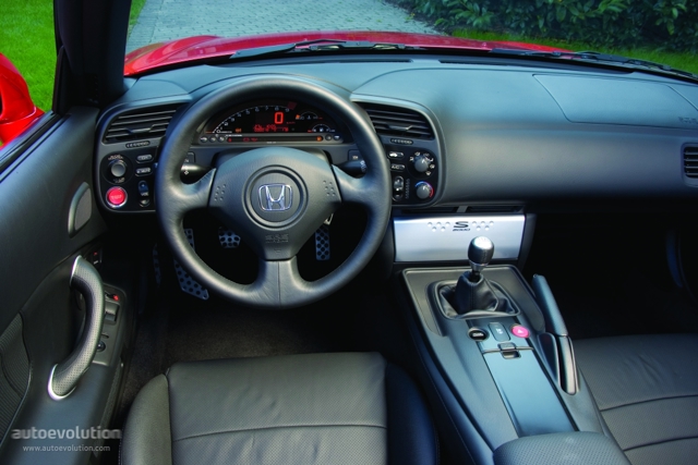 Honda S2000 photo 9