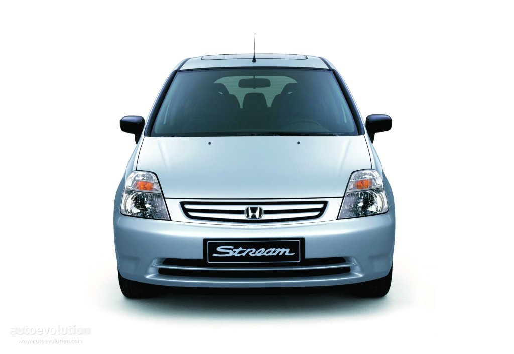 Honda Stream photo 2