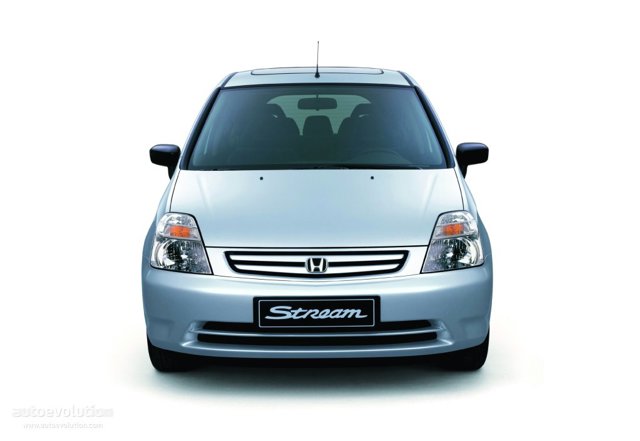 Honda Stream photo 2