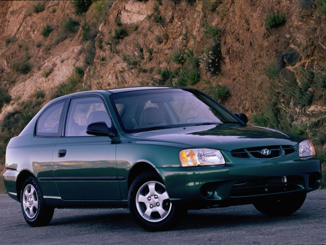 Hyundai Accent 3 Doors photo 7