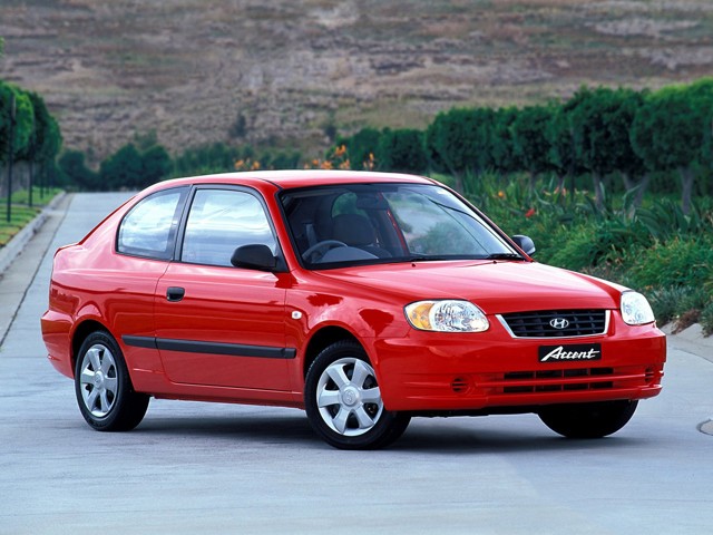 Hyundai Accent 3 Doors photo 6