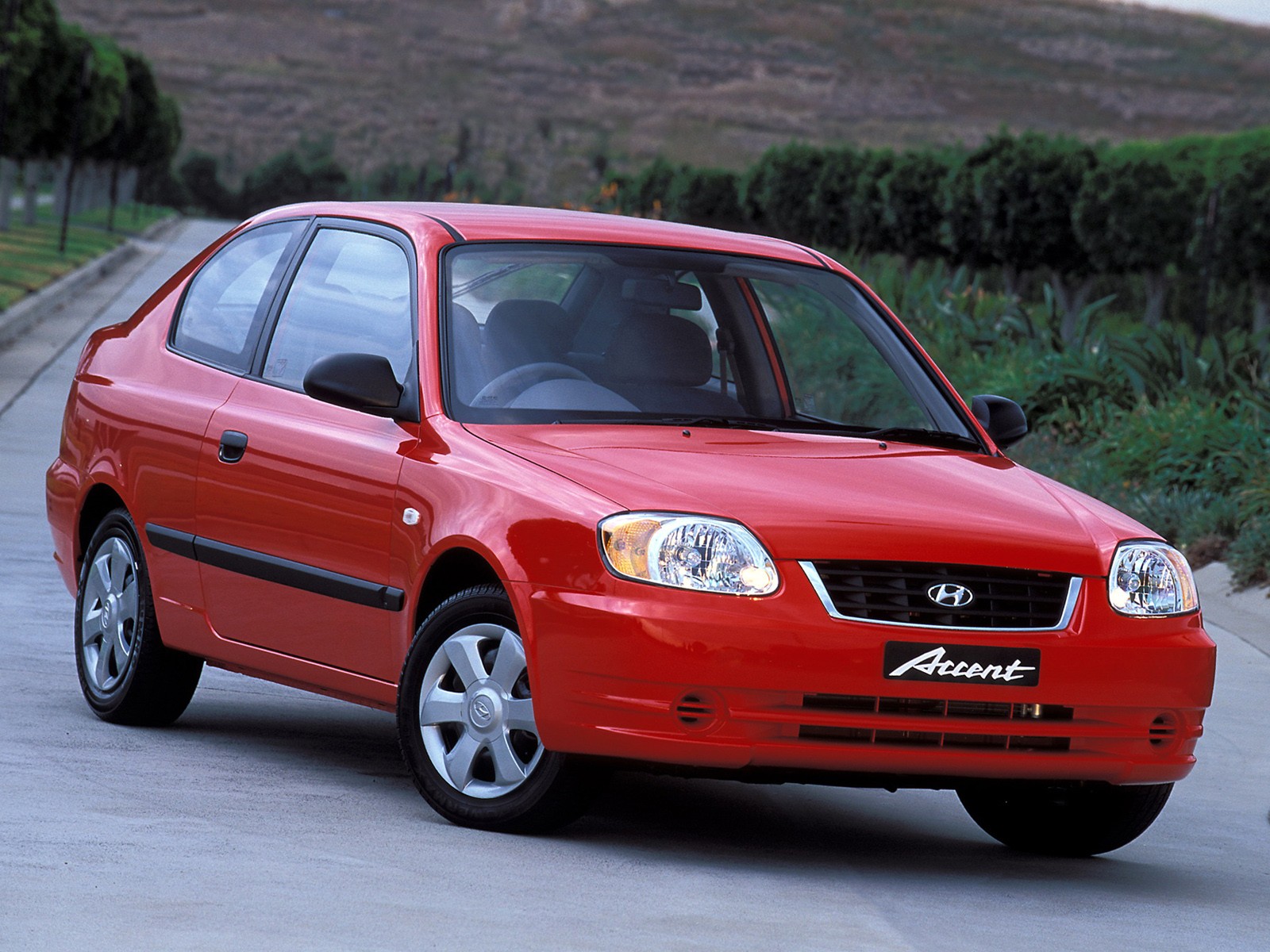 Hyundai Accent 3 Doors photo 12