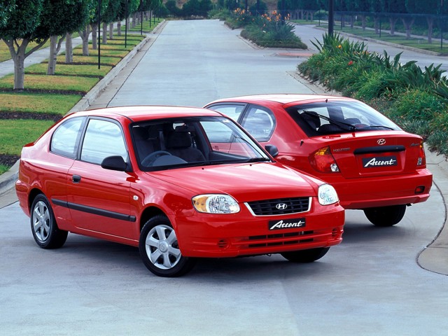 Hyundai Accent 3 Doors photo 14