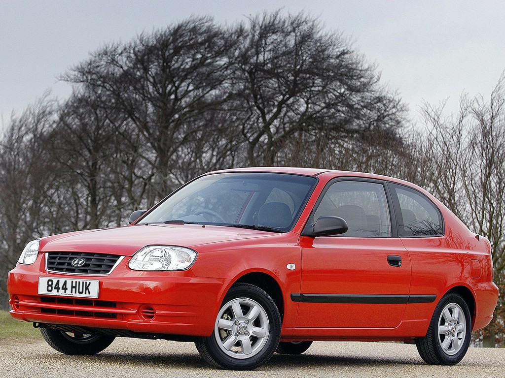Hyundai Accent 3 Doors photo 21