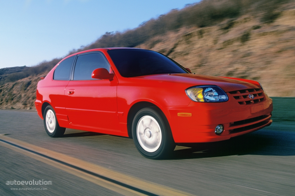 Hyundai Accent 3 Doors photo 2