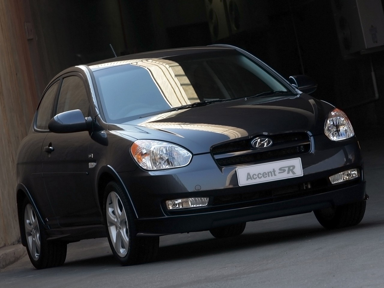 Hyundai Accent 3 Doors photo 8