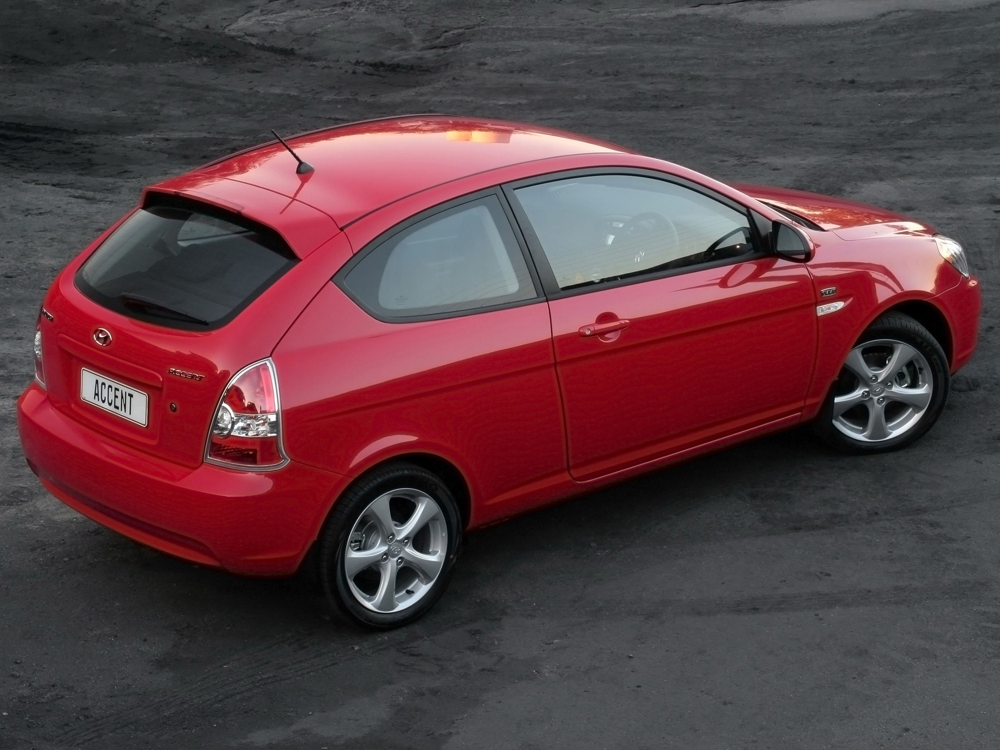 Hyundai Accent 3 Doors photo 25