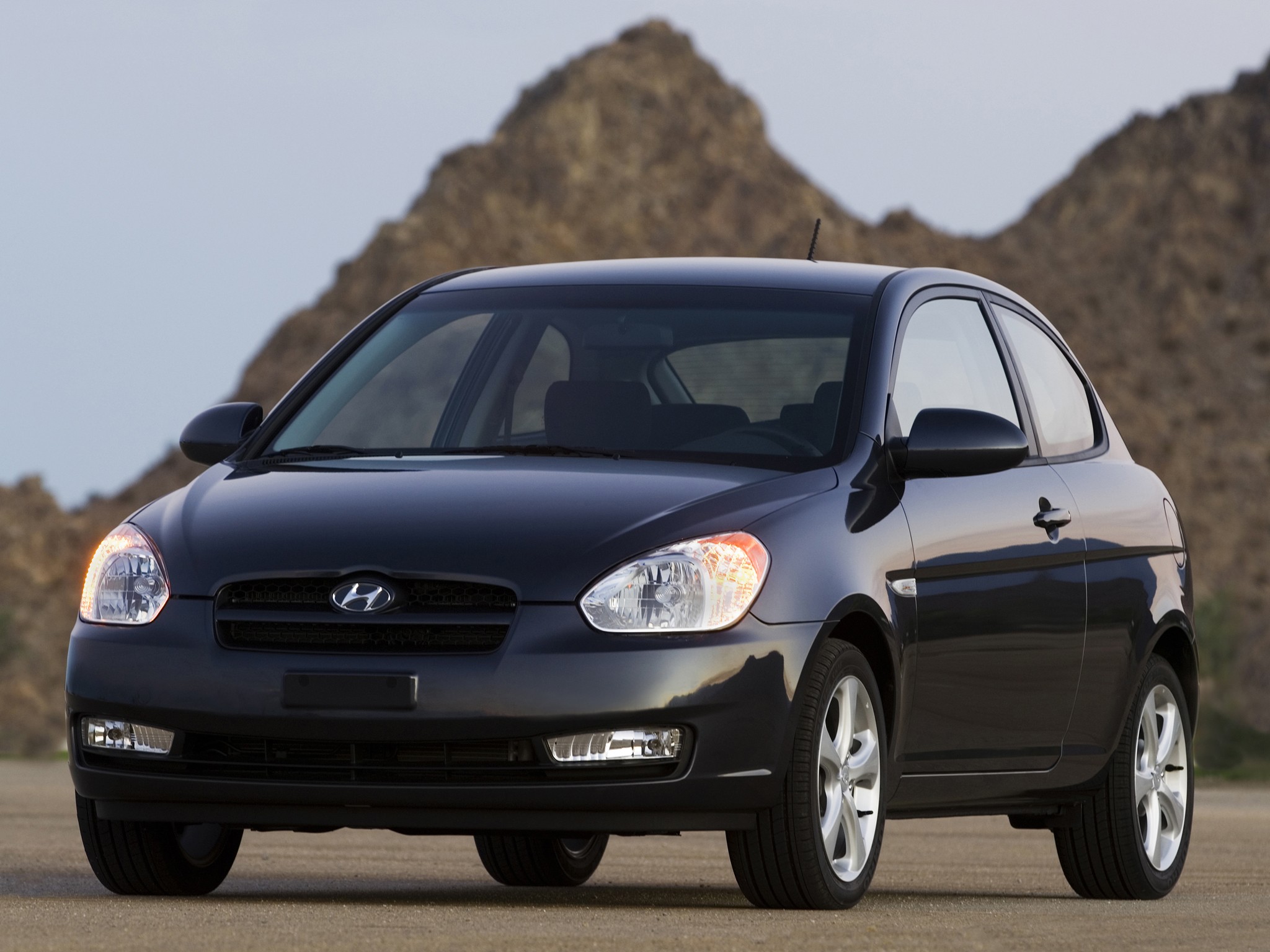 Hyundai Accent 3 Doors photo 30