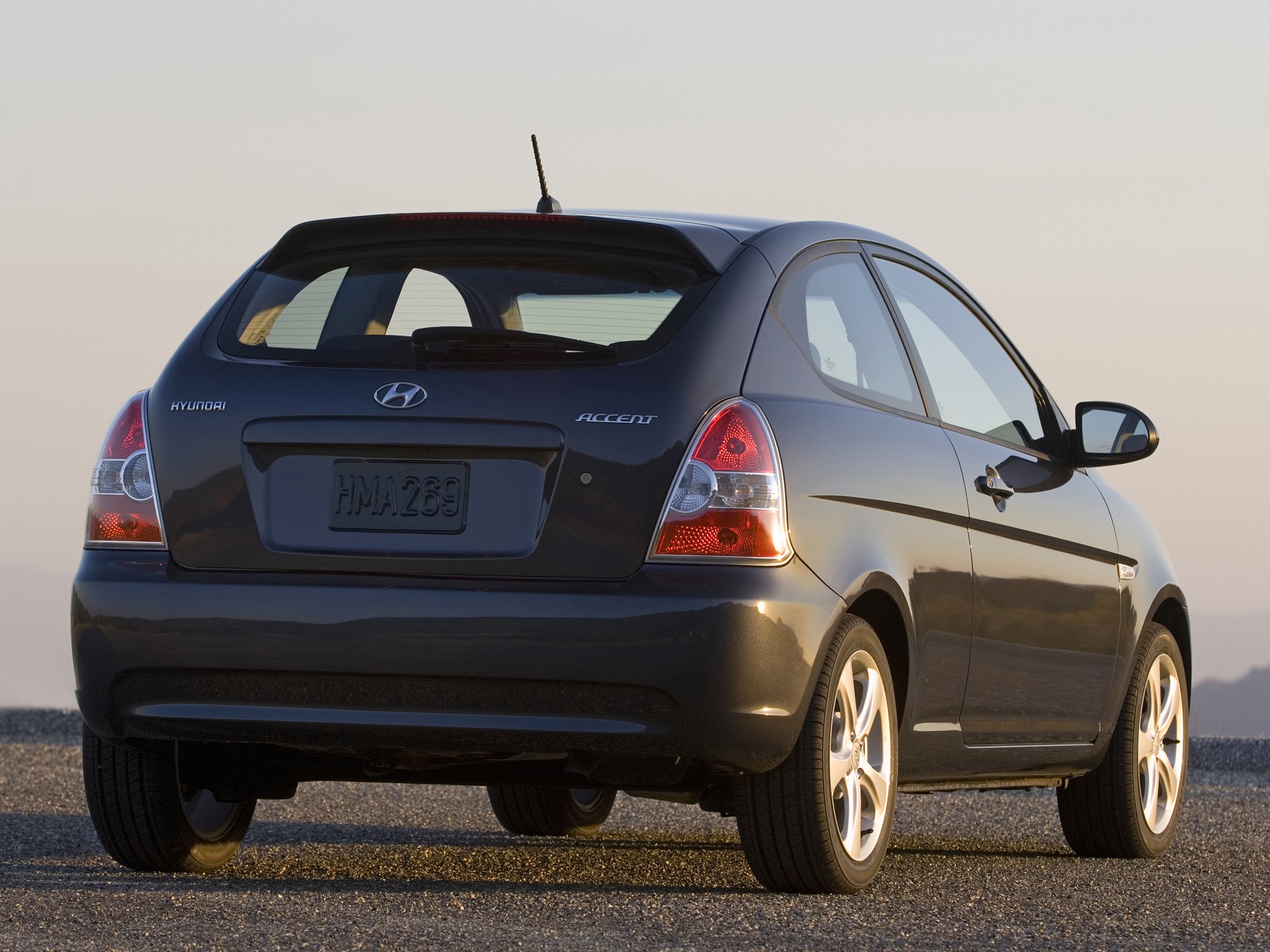 Hyundai Accent 3 Doors photo 31