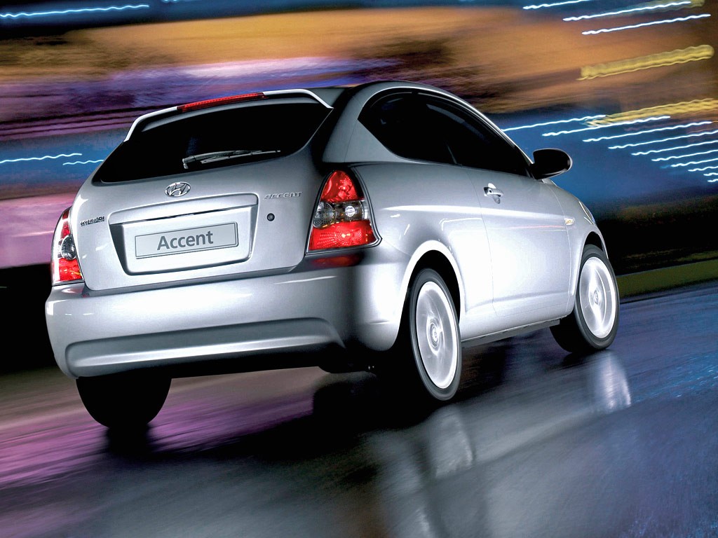 Hyundai Accent 3 Doors photo 38