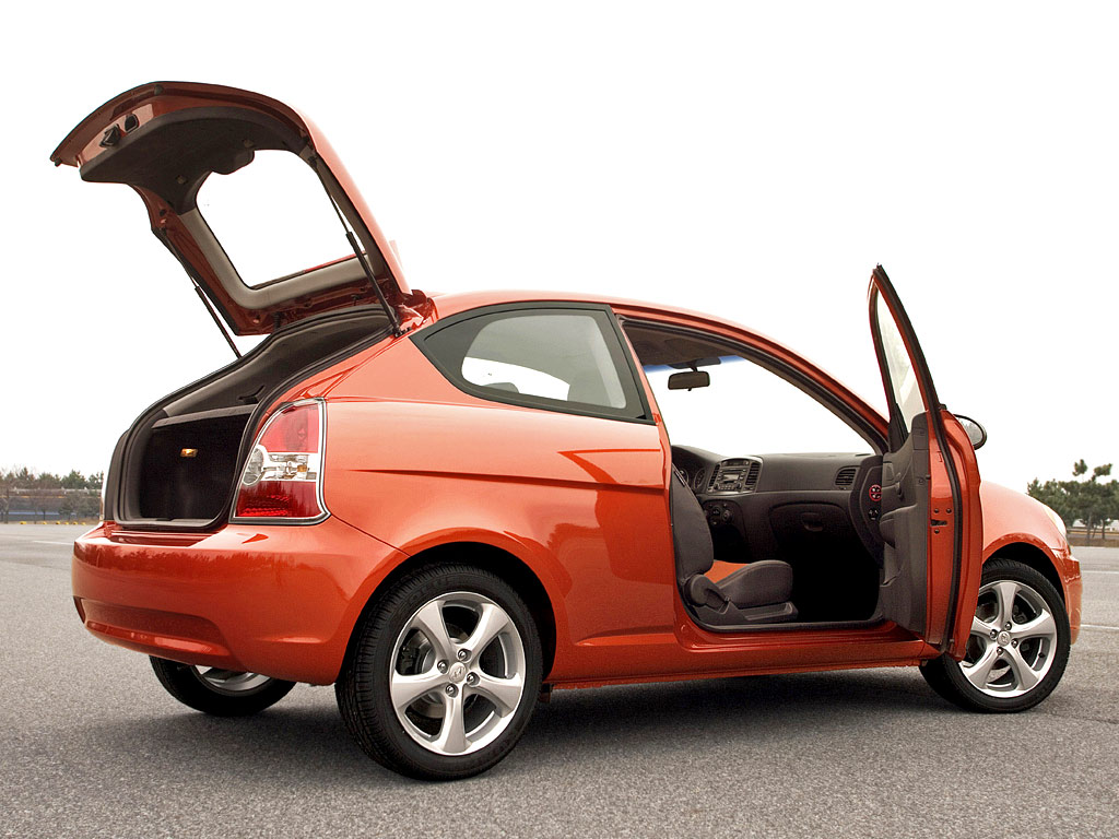 Hyundai Accent 3 Doors photo 40