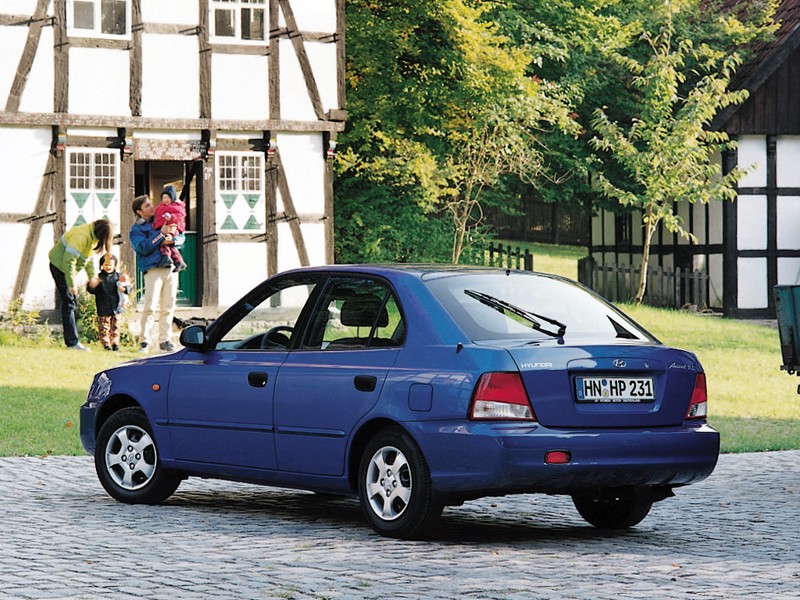 Hyundai Accent 5 Doors photo 7