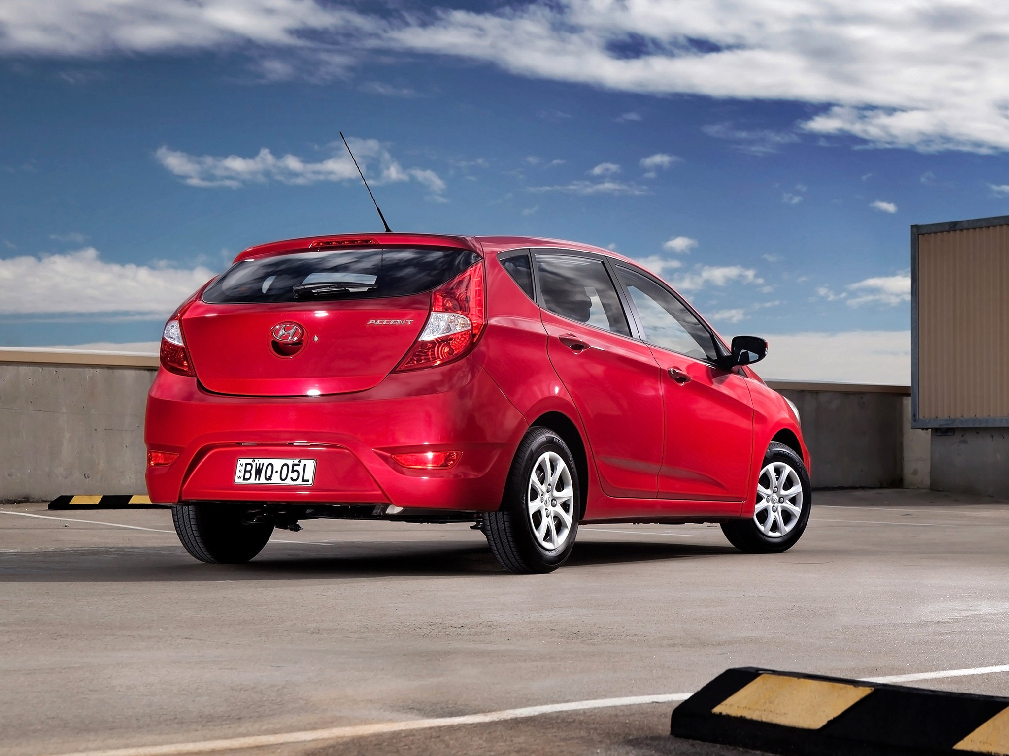 Hyundai Accent 5 Doors photo 11