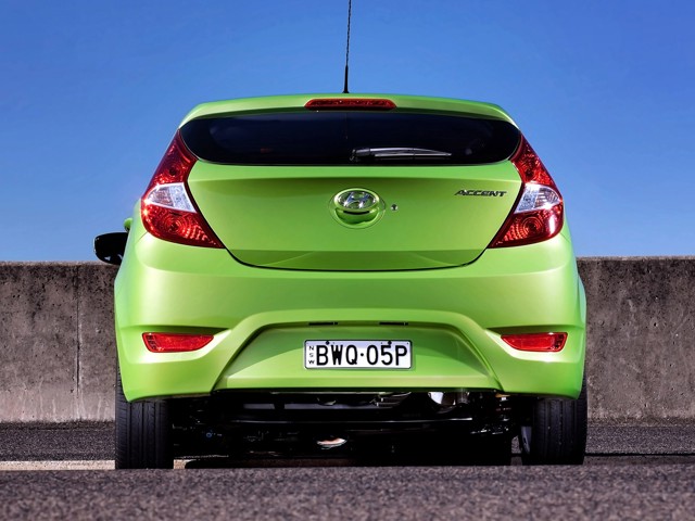 Hyundai Accent 5 Doors photo 17