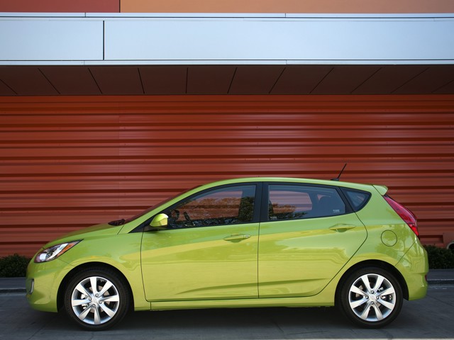 Hyundai Accent 5 Doors photo 29