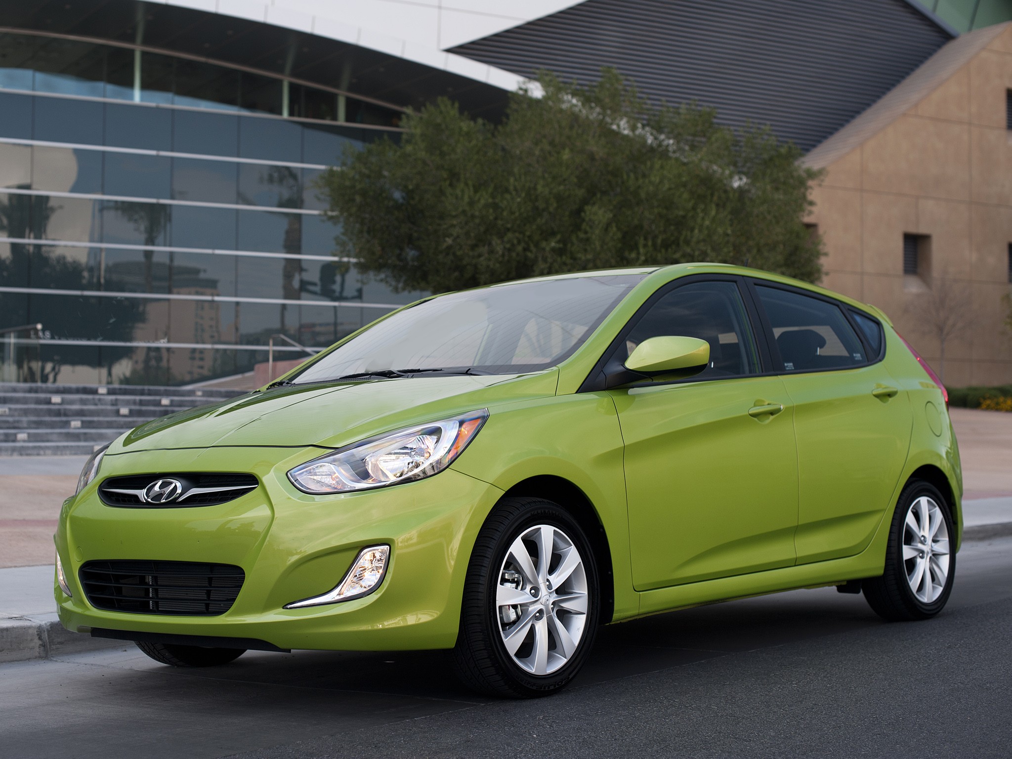 Hyundai Accent 5 Doors photo 34