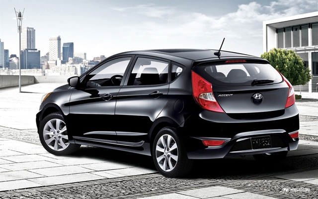 Hyundai Accent 5 Doors photo 2