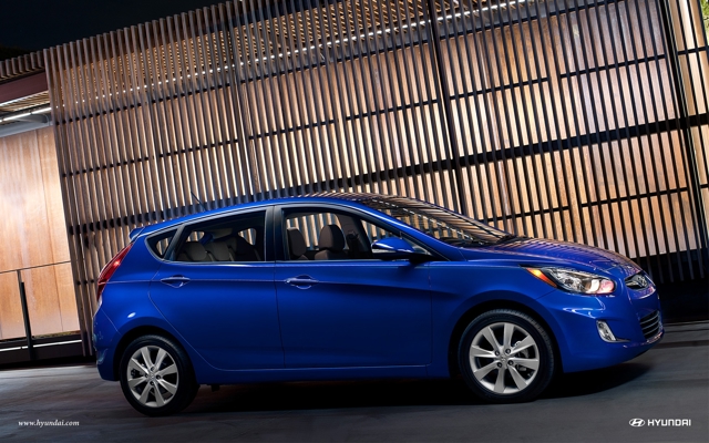 Hyundai Accent 5 Doors photo 3