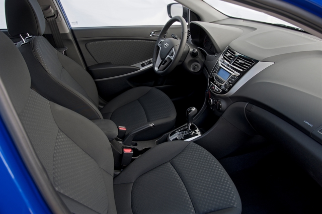 Hyundai Accent 5 Doors photo 36