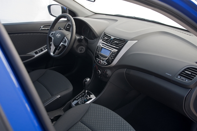 Hyundai Accent 5 Doors photo 37
