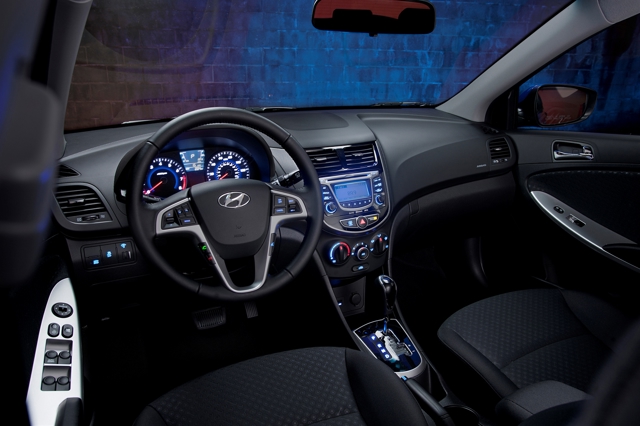 Hyundai Accent 5 Doors photo 38