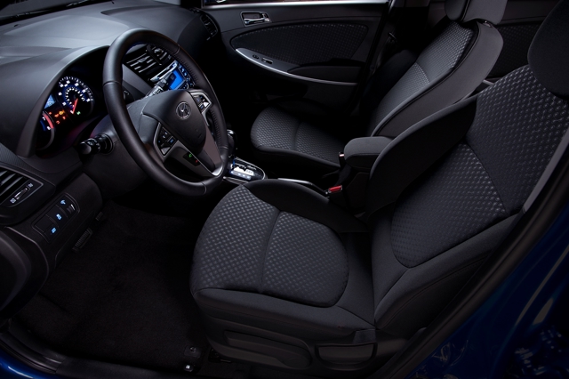 Hyundai Accent 5 Doors photo 40