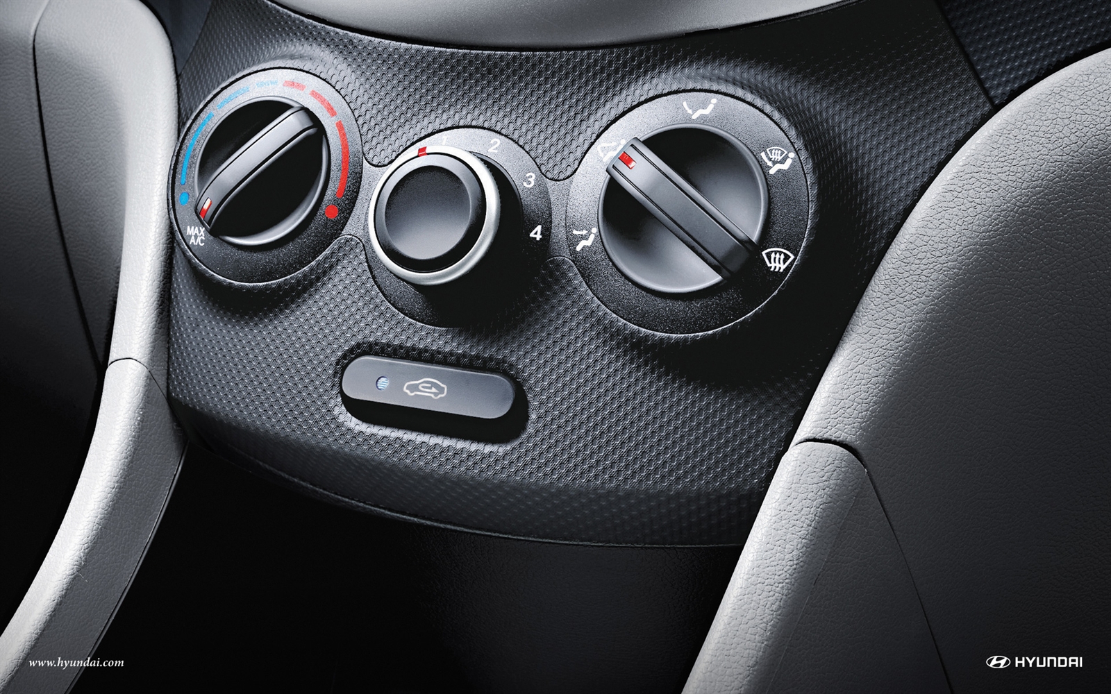 Hyundai Accent 5 Doors photo 47