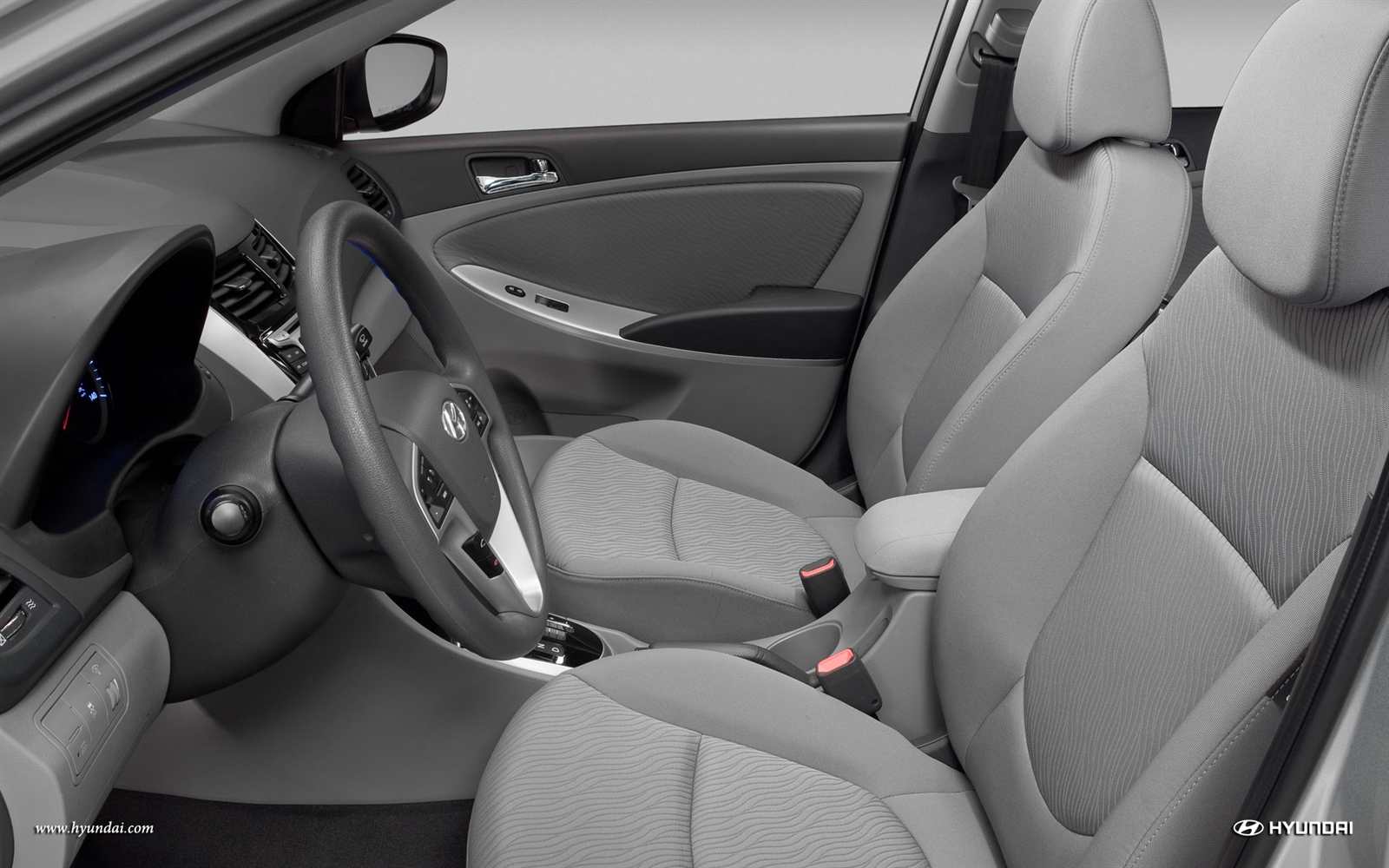 Hyundai Accent 5 Doors photo 49