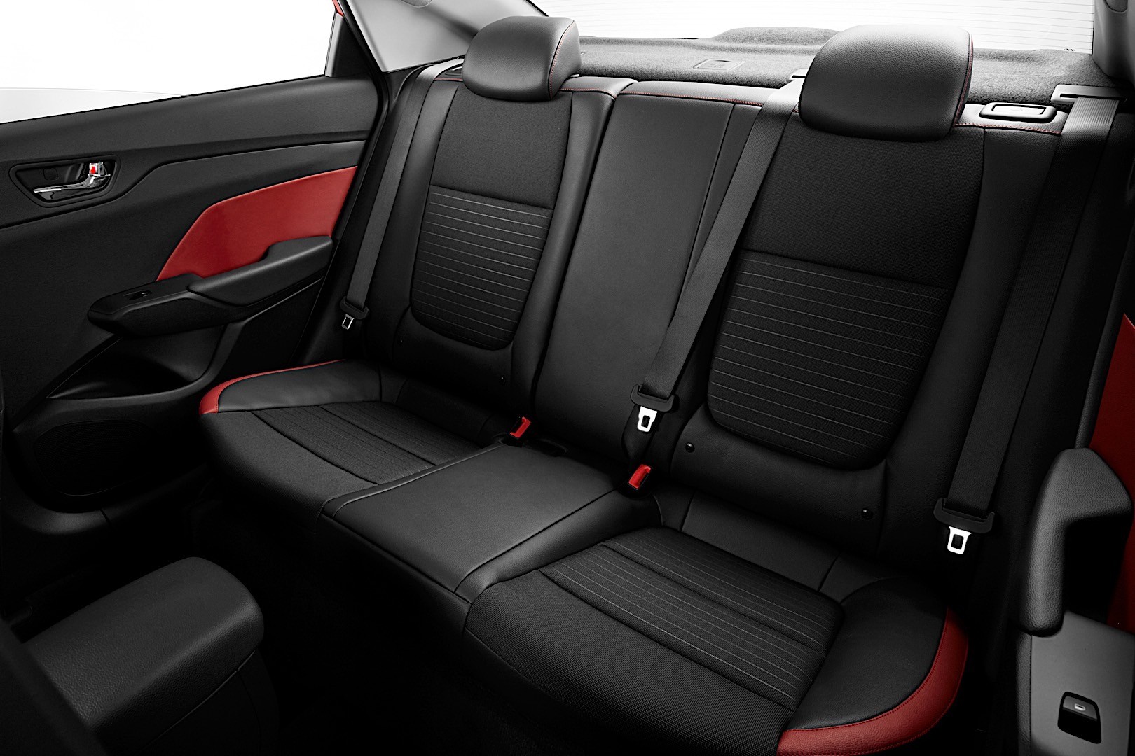 Hyundai Accent Sedan photo 52